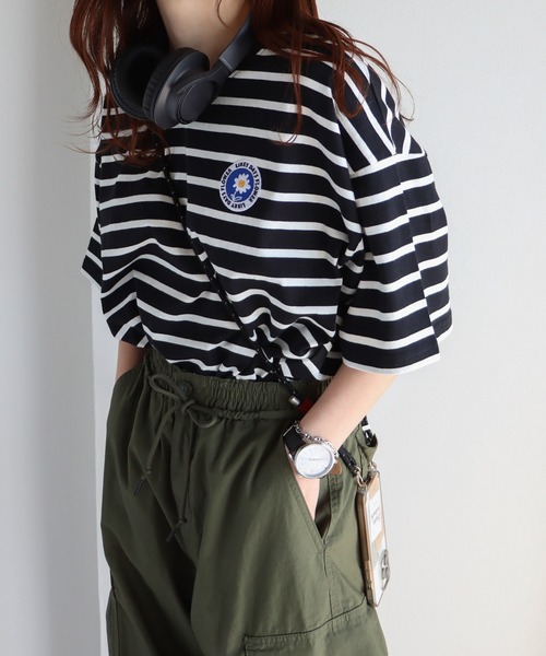 COURO（コウロ）の「フラワーワッペン無地/ボーダーTシャツ（Tシャツ/カットソー・レディース・クリーム/ネイビー系/ブラック/ホワイト×ブラック/ホワイト×ブルー/ブラック×ホワイト/ホワイト/ネイビー/オートミール/ホワイト×ネイビー/ホワイト系その他2/ホワイト系/ブラック系/ネイビー系1/ライトグレー系/ブラック系その他/ホワイト系その他・M/L）」の9枚目の写真