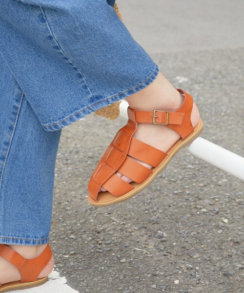 FREAK'S STORE（フリークスストア）の「【限定展開】グルカサンダル（サンダル・レディース・ブラウン/ブラック/オフホワイト・23.0cm/24.0cm/24.5cm/23.5cm）」の10枚目の写真