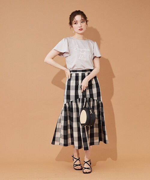 couture brooch（クチュールブローチ）の「◆【コットン100％・UVカット・接触冷感】テープロゴフラワープリントTシャツ（Tシャツ/カットソー・レディース・ライトグレー/ブラック/オフホワイト・36/38/40/42）」の21枚目の写真