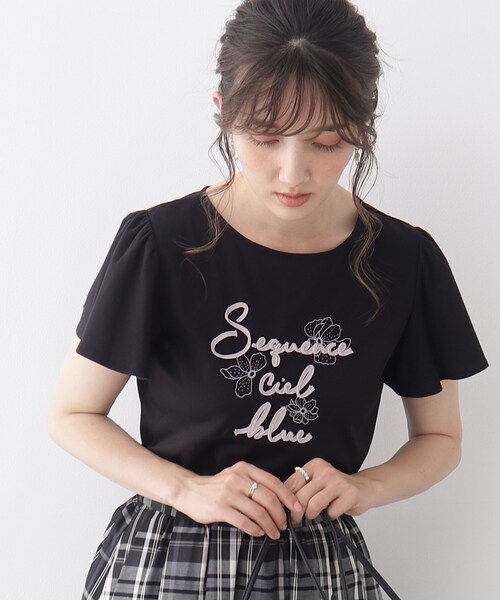 couture brooch（クチュールブローチ）の「◆【コットン100％・UVカット・接触冷感】テープロゴフラワープリントTシャツ（Tシャツ/カットソー・レディース・ライトグレー/ブラック/オフホワイト・36/38/40/42）」の10枚目の写真