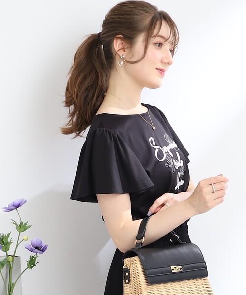 couture brooch（クチュールブローチ）の「◆【コットン100％・UVカット・接触冷感】テープロゴフラワープリントTシャツ（Tシャツ/カットソー・レディース・ライトグレー/ブラック/オフホワイト・36/38/40/42）」の15枚目の写真