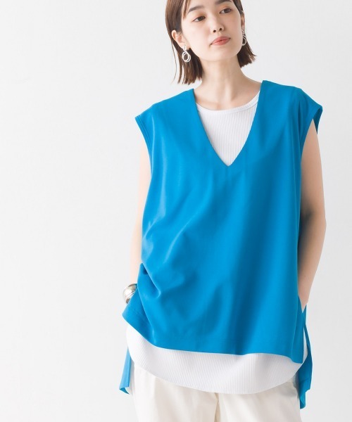 OMNES（オムネス）の「梨地Vネックベストリブタンクセット（ベスト・レディース・モカ/ブラック/アイボリー/ブルー・FREE）」の4枚目の写真