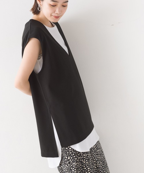 OMNES（オムネス）の「梨地Vネックベストリブタンクセット（ベスト・レディース・モカ/ブラック/アイボリー/ブルー・FREE）」の20枚目の写真