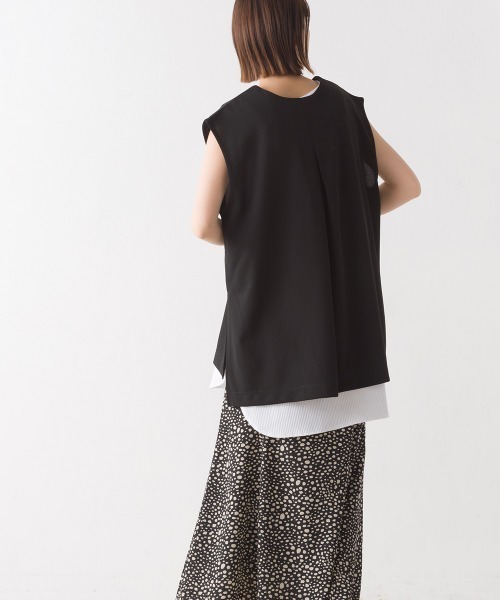 OMNES（オムネス）の「梨地Vネックベストリブタンクセット（ベスト・レディース・モカ/ブラック/アイボリー/ブルー・FREE）」の21枚目の写真