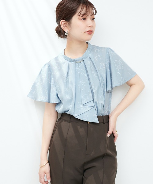 natural couture（ナチュラルクチュール）の「ゴールドバー付きボウタイブラウス（シャツ/ブラウス・レディース・ネイビー/オフホワイト/その他1/その他2/イエロー系その他/グレー・FREE）」の6枚目の写真