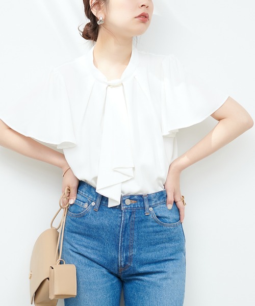 natural couture（ナチュラルクチュール）の「ゴールドバー付きボウタイブラウス（シャツ/ブラウス・レディース・ネイビー/オフホワイト/その他1/その他2/イエロー系その他/グレー・FREE）」の3枚目の写真