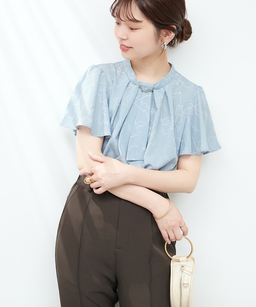 natural couture（ナチュラルクチュール）の「ゴールドバー付きボウタイブラウス（シャツ/ブラウス・レディース・ネイビー/オフホワイト/その他1/その他2/イエロー系その他/グレー・FREE）」の7枚目の写真