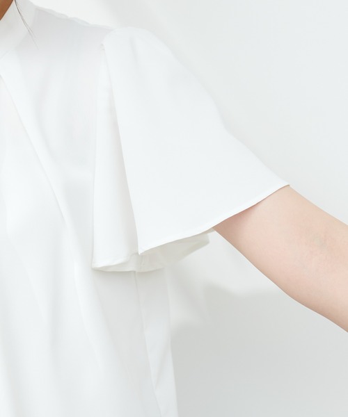 natural couture（ナチュラルクチュール）の「ゴールドバー付きボウタイブラウス（シャツ/ブラウス・レディース・ネイビー/オフホワイト/その他1/その他2/イエロー系その他/グレー・FREE）」の16枚目の写真