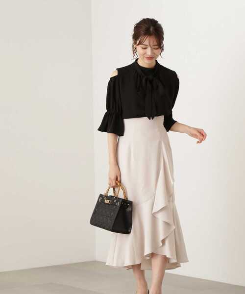 PROPORTION BODY DRESSING(プロポーションボディドレッシング)の「オープンショルダーリボンブラウス / 1213110902(シャツ/ブラウス・レディース・ブルー/ブラック/ホワイト系その他・SMALL/MEDIUM)」の6枚目の写真