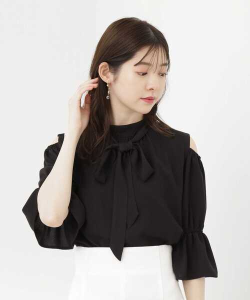 PROPORTION BODY DRESSING(プロポーションボディドレッシング)の「オープンショルダーリボンブラウス / 1213110902(シャツ/ブラウス・レディース・ブルー/ブラック/ホワイト系その他・SMALL/MEDIUM)」の8枚目の写真