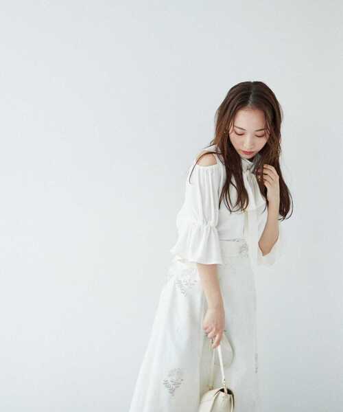 PROPORTION BODY DRESSING(プロポーションボディドレッシング)の「オープンショルダーリボンブラウス / 1213110902(シャツ/ブラウス・レディース・ブルー/ブラック/ホワイト系その他・SMALL/MEDIUM)」の20枚目の写真