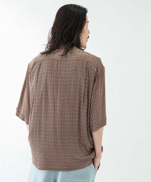 TOWNCRAFT（タウンクラフト）の「『別注』TOWNCRAFT×Sonny Label　総柄ショートスリーブシャツ（シャツ/ブラウス・メンズ・ホワイト系その他/ブラック系その他/ベージュ系その他/ブルー系その他・MEDIUM/LARGE）」の18枚目の写真