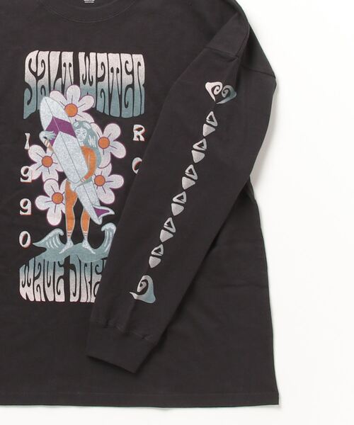 ROXY(ロキシー)の「【ムラサキスポーツ別注】ROXY/ロキシー ロンT/長袖 スリーブロゴ オーバーサイズ RLT234636M(Tシャツ/カットソー・レディース・ブラック×ホワイト/ブラウン系その他/ホワイト系その他・L/M)」の5枚目の写真