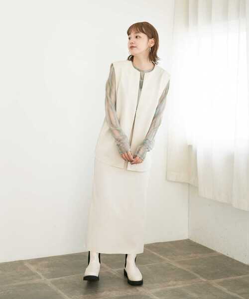 KBF(ケイビーエフ)の「ミニブークレIラインスカート(スカート・レディース・グレー系その他/アイボリー・ONE)」の3枚目の写真