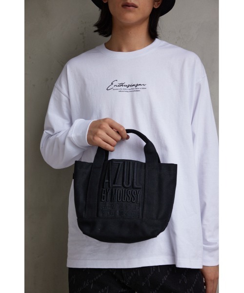 AZUL by moussy(アズールバイマウジー)の「15TH キャンバスミニトートバッグ(ショルダーバッグ・メンズ・オフホワイト/ブラック・FREE)」の5枚目の写真