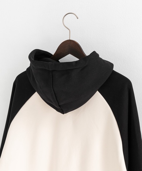 Ressaca（レサーカ）の「ラグランスリーブスウェットプルオーバー