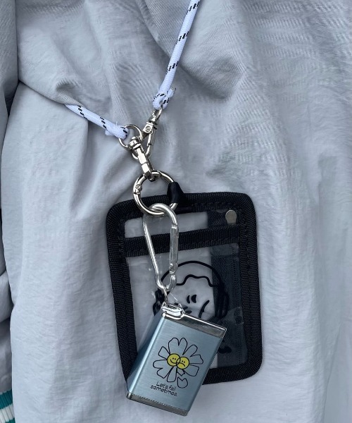 SPINNS（スピンズ）の「クリア素材 パイピングパスケース（パス