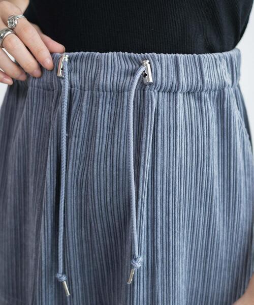 WEGO(ウィゴー)の「WEGO/コーデュロイイージーカーゴパンツ(カーゴパンツ・レディース・アイボリー/サックスブルー・FREE)」の7枚目の写真