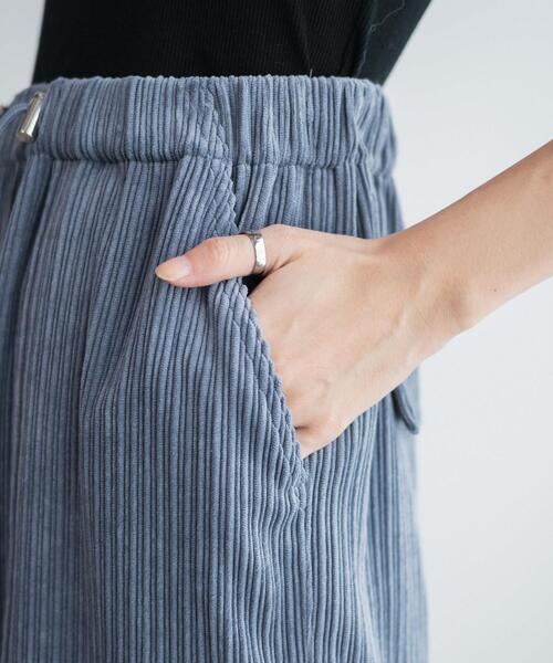 WEGO(ウィゴー)の「WEGO/コーデュロイイージーカーゴパンツ(カーゴパンツ・レディース・アイボリー/サックスブルー・FREE)」の8枚目の写真
