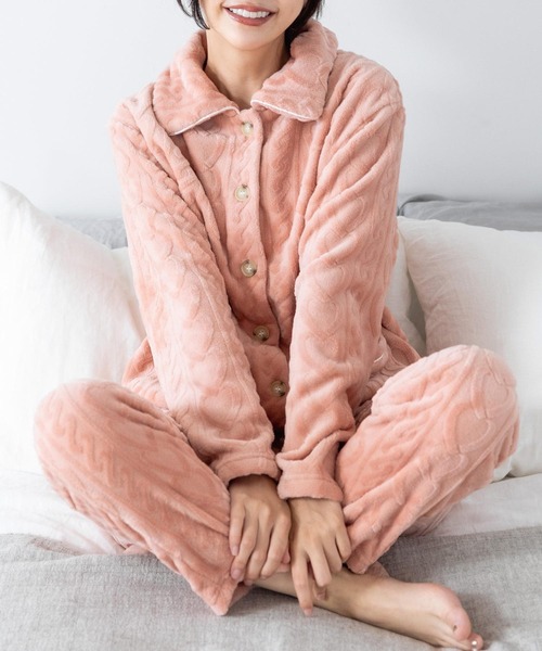 fran de lingerie(フランデランジェリー)の「ふんわり軽くて暖かいmemory fleece (メモリーフリース)ベーシックなパジャマデザイン 「メモリーフリース」 前開き上下セット(ルームウェア/パジャマ・レディース・ネイビー/ブラウン系その他/ピンク系その他5/ピンク系その他2/ベージュ系その他/ホワイト系その他/オフホワイト・M-L)」の7枚目の写真