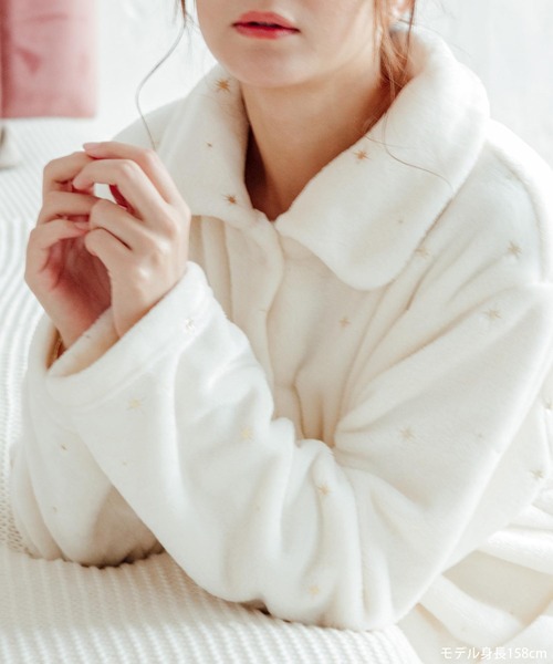 fran de lingerie(フランデランジェリー)の「ふんわり軽くて暖かいmemory fleece (メモリーフリース)ベーシックなパジャマデザイン 「メモリーフリース」 前開き上下セット(ルームウェア/パジャマ・レディース・ネイビー/ブラウン系その他/ピンク系その他5/ピンク系その他2/ベージュ系その他/ホワイト系その他/オフホワイト・M-L)」の13枚目の写真