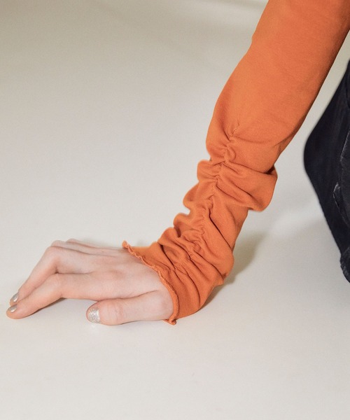 ELLEgirl（エルガール）の「2wayバックオープンロンT【ELLEgirl/エル ガール】（Tシャツ/カットソー・レディース・ブルー/ブラック/グリーン/オレンジ・FREE）」の10枚目の写真