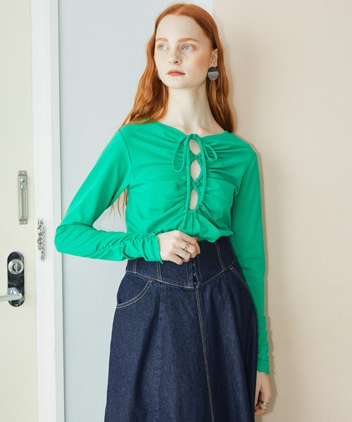 ELLEgirl（エルガール）の「2wayバックオープンロンT【ELLEgirl/エル ガール】（Tシャツ/カットソー・レディース・ブルー/ブラック/グリーン/オレンジ・FREE）」の18枚目の写真