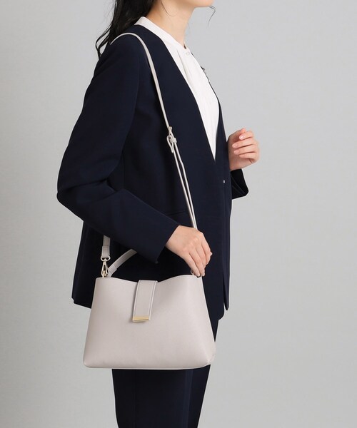 OPAQUE.CLIP（オペークドットクリップ）の「◆【通勤・セレモニー対応/2WAY】ミドルワンハンドルバッグ（ショルダーバッグ・レディース・ベージュ/ブラック/グレー・00）」の18枚目の写真