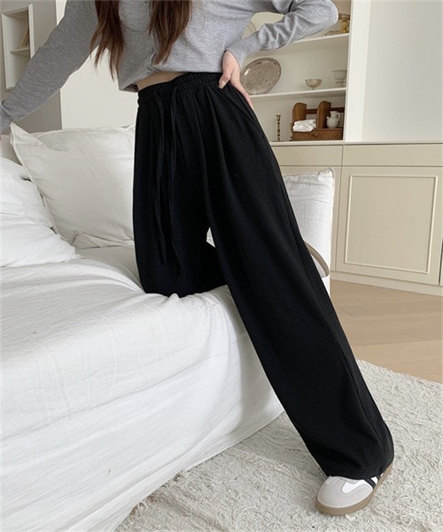 FREE STYLISTS（フリー スタイリスト）の「暖かい起毛素材ワイドパンツ（スウェットパンツ・レディース・グレー/チャコールグレー/ベージュ/ブラック・FREE）」の20枚目の写真