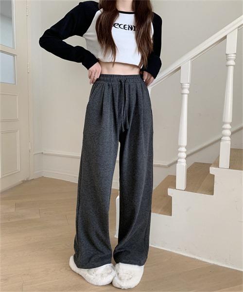 FREE STYLISTS（フリー スタイリスト）の「暖かい起毛素材ワイドパンツ（スウェットパンツ・レディース・グレー/チャコールグレー/ベージュ/ブラック・FREE）」の21枚目の写真