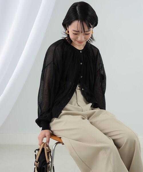 Ray BEAMS(レイビームス)の「Ray BEAMS / シアー ギャザー クルーネック カーディガン(カーディガン/ボレロ・レディース・グリーン系その他2/ブラック/サックスブルー・ONE SIZE)」の13枚目の写真