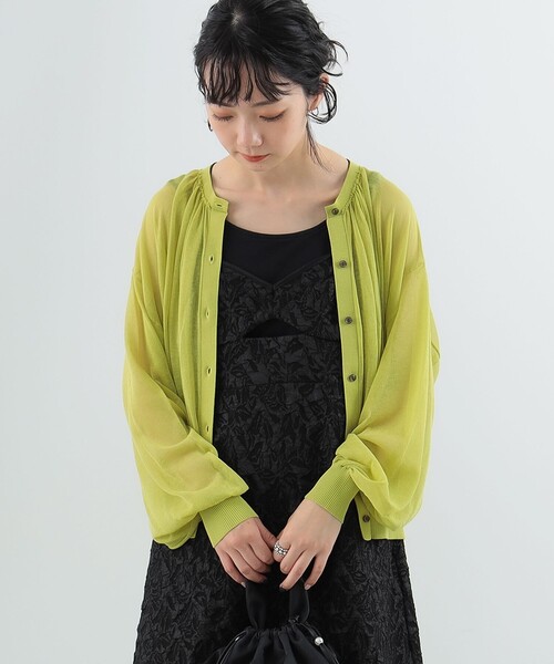 Ray BEAMS(レイビームス)の「Ray BEAMS / シアー ギャザー クルーネック カーディガン(カーディガン/ボレロ・レディース・グリーン系その他2/ブラック/サックスブルー・ONE SIZE)」の14枚目の写真