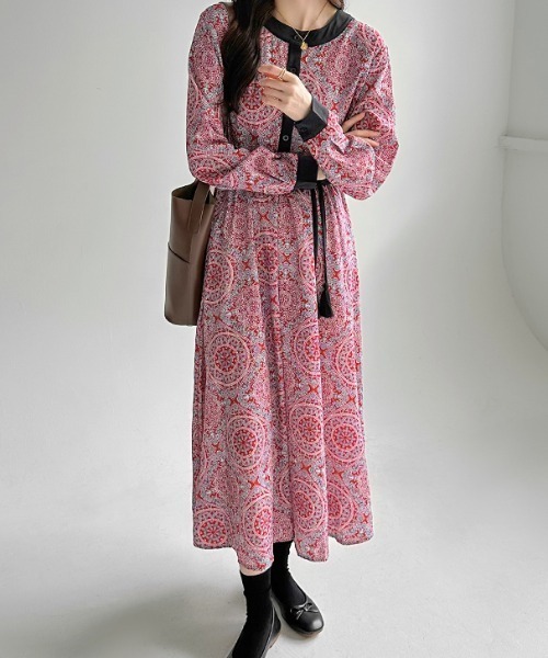 セール】大人映えデザイン ダマスク柄ワンピース タッセルリボン
