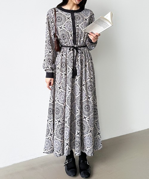 セール】大人映えデザイン ダマスク柄ワンピース タッセルリボン