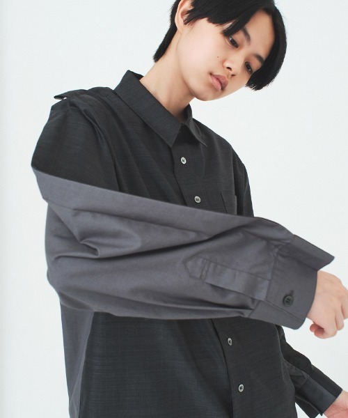 soduk（スドーク）の「stitching shirt（シャツ/ブラウス・レディース・チャコール・ONE SIZE）」の4枚目の写真
