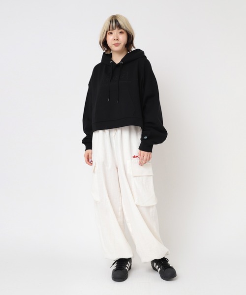 RNA（アールエヌエー）の「M2198 ショートフーディー（パーカー・レディース・ブラック/ホワイト/ライム・MEDIUM）」の17枚目の写真