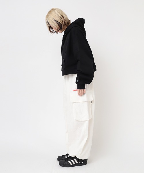 RNA（アールエヌエー）の「M2198 ショートフーディー（パーカー・レディース・ブラック/ホワイト/ライム・MEDIUM）」の9枚目の写真