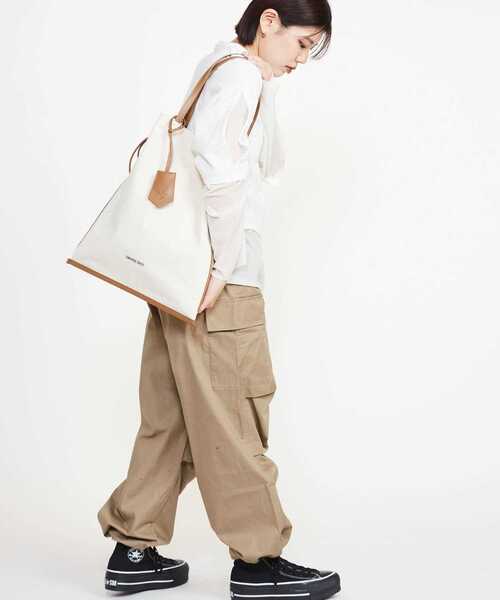 CONVERSE TOKYO（コンバーストウキョウ）の「CANVAS GATHERED TOTE BAG（トートバッグ・レディース・ブラック系その他/ブラック/ベージュ/グリーン系その他・FREE）」の11枚目の写真