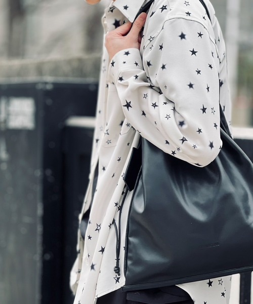 CONVERSE TOKYO（コンバーストウキョウ）の「CANVAS GATHERED TOTE BAG（トートバッグ・レディース・ブラック系その他/ブラック/ベージュ/グリーン系その他・FREE）」の7枚目の写真