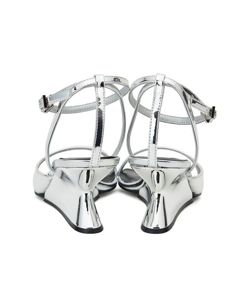 ODETTE E ODILE（オデットエオディール）の「【WEB限定】ポインテッドアシンメトリーウェッジ サンダル60●（サンダル・レディース・シルバー/ホワイト/ブラック・22cm/22.5cm/23cm/23.5cm/24cm/24.5cm）」の7枚目の写真