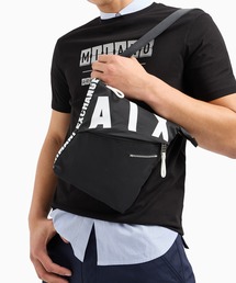 ARMANI EXCHANGE | 【A|X アルマーニ エクスチェンジ】ビッグロゴ　フラットショルダーバッグ(ショルダーバッグ)