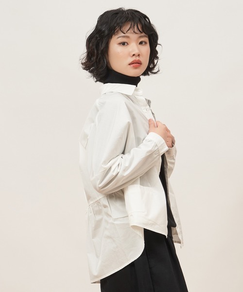 ROCOCO(ロココ)の「着回し力抜群なトレンドシャツ。(シャツ/ブラウス・レディース・ホワイト/ブラック・M~L)」の18枚目の写真