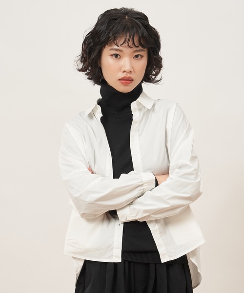 ROCOCO(ロココ)の「着回し力抜群なトレンドシャツ。(シャツ/ブラウス・レディース・ホワイト/ブラック・M~L)」の7枚目の写真