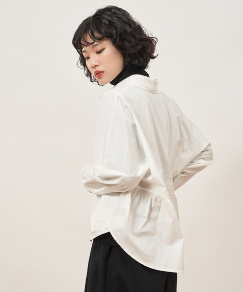 ROCOCO(ロココ)の「着回し力抜群なトレンドシャツ。(シャツ/ブラウス・レディース・ホワイト/ブラック・M~L)」の8枚目の写真