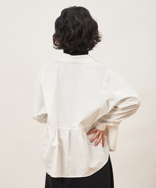ROCOCO(ロココ)の「着回し力抜群なトレンドシャツ。(シャツ/ブラウス・レディース・ホワイト/ブラック・M~L)」の10枚目の写真