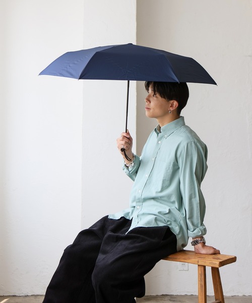VitaFelice(ヴィータフェリーチェ)の「完全遮光 晴雨兼用折りたたみ日傘(ワンタッチ自動開閉)【遮光率100%・UV遮蔽率99.9%以上 】軽量 雨傘(折りたたみ傘・レディース・ブラック/ブルー/グレー/オフホワイト/ラベンダー/ネイビー/ピンク・FREE)」の5枚目の写真