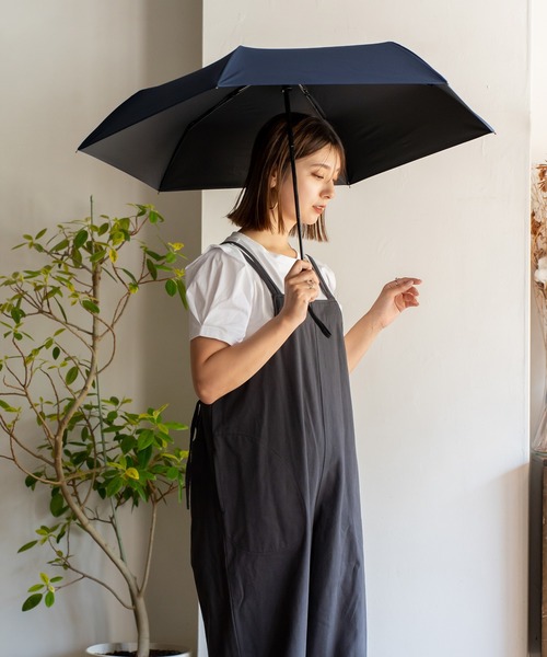 VitaFelice(ヴィータフェリーチェ)の「完全遮光 晴雨兼用折りたたみ日傘(ワンタッチ自動開閉)【遮光率100%・UV遮蔽率99.9%以上 】軽量 雨傘(折りたたみ傘・レディース・ブラック/ブルー/グレー/オフホワイト/ラベンダー/ネイビー/ピンク・FREE)」の15枚目の写真