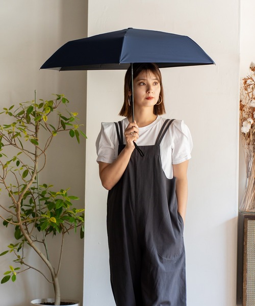 VitaFelice(ヴィータフェリーチェ)の「完全遮光 晴雨兼用折りたたみ日傘(ワンタッチ自動開閉)【遮光率100%・UV遮蔽率99.9%以上 】軽量 雨傘(折りたたみ傘・レディース・ブラック/ブルー/グレー/オフホワイト/ラベンダー/ネイビー/ピンク・FREE)」の16枚目の写真