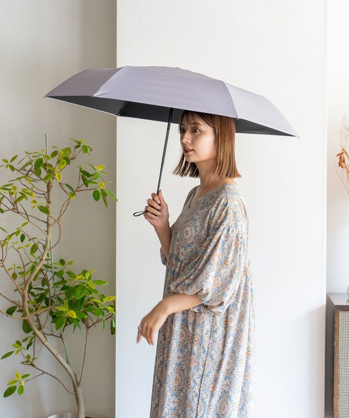 VitaFelice(ヴィータフェリーチェ)の「完全遮光 晴雨兼用折りたたみ日傘(ワンタッチ自動開閉)【遮光率100%・UV遮蔽率99.9%以上 】軽量 雨傘(折りたたみ傘・レディース・ブラック/ブルー/グレー/オフホワイト/ラベンダー/ネイビー/ピンク・FREE)」の19枚目の写真