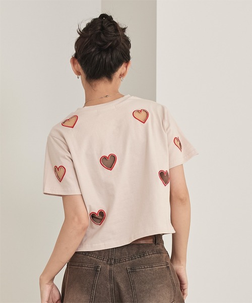 miette(ミエット)の「ハートカットTシャツ(Tシャツ/カットソー・レディース・オフホワイト/ライトベージュ/ブラック・FREE)」の22枚目の写真
